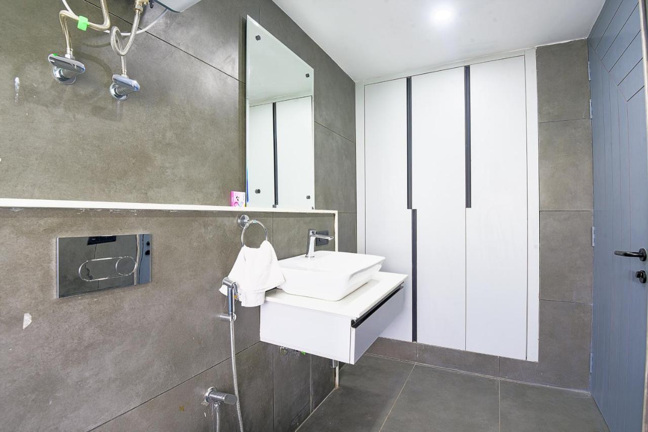 Bedchambers Serviced Apartments, Mg Road Ґурґаон Екстер'єр фото