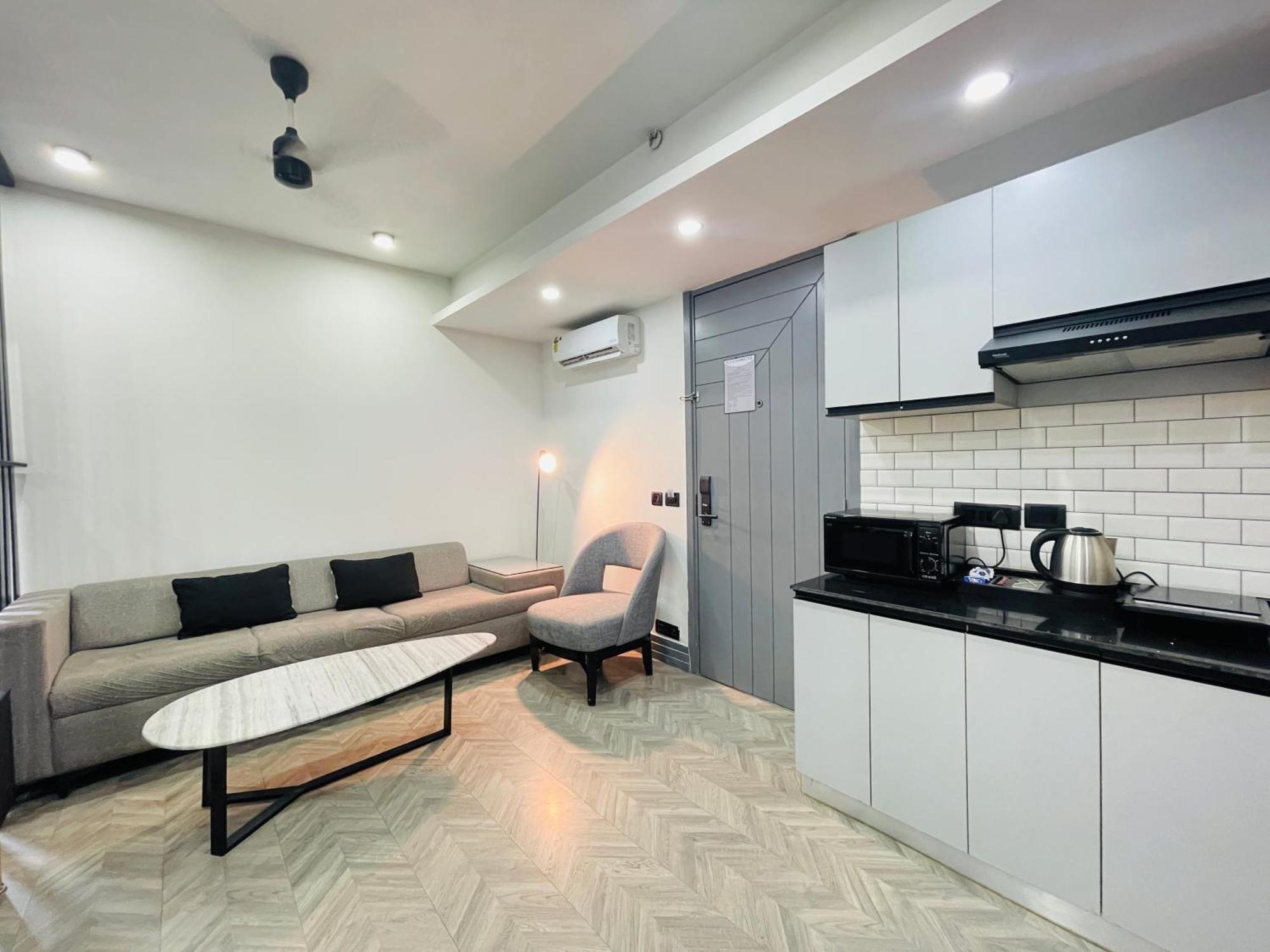 Bedchambers Serviced Apartments, Mg Road Ґурґаон Екстер'єр фото